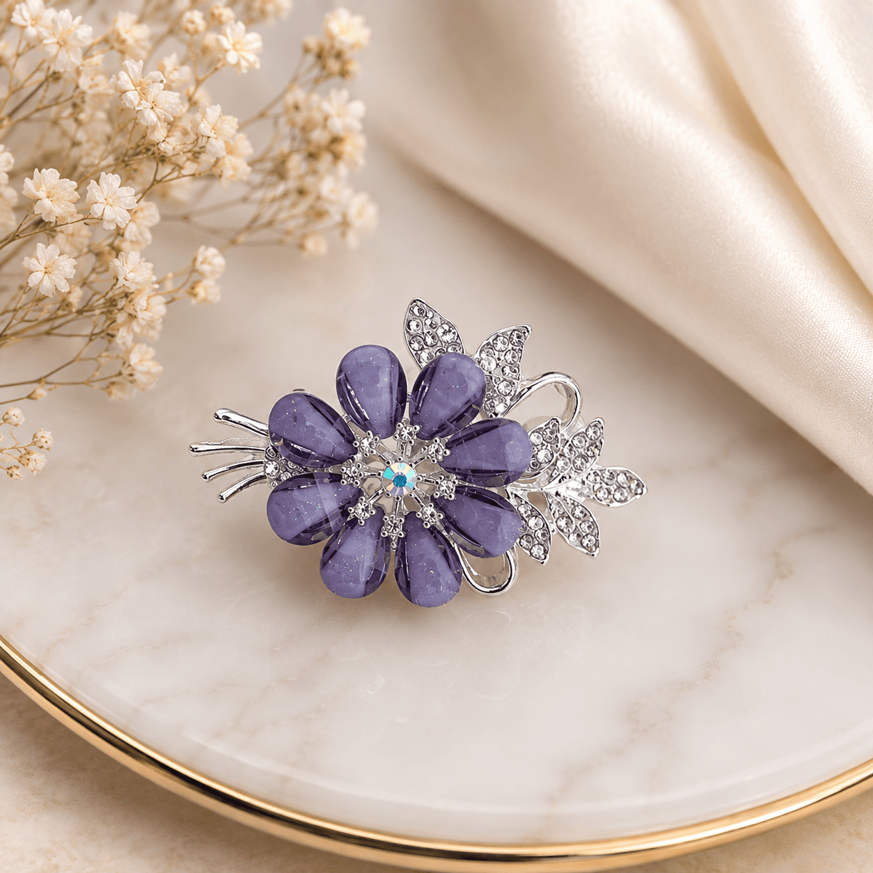 Brooches & Pins